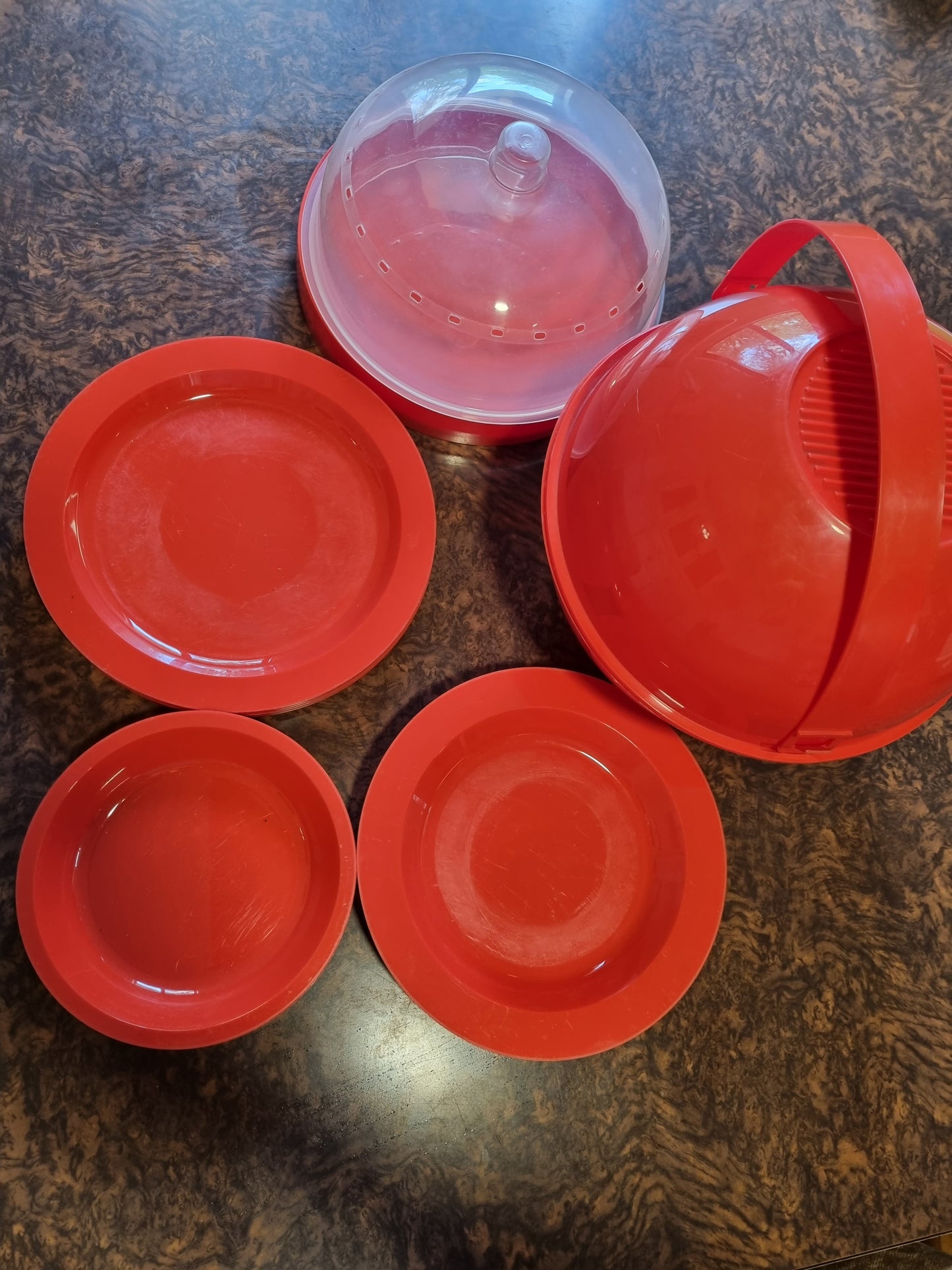 Retro orange italian picnic set