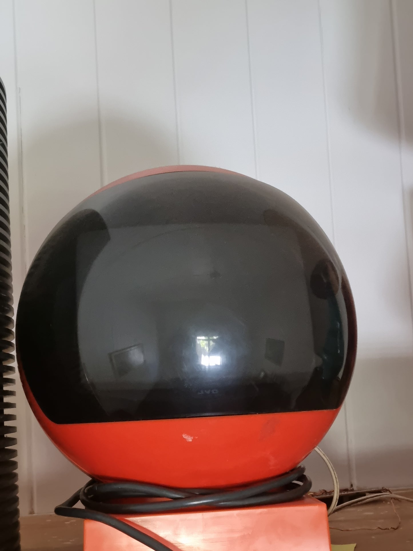 Jvc space age tv orange 70's