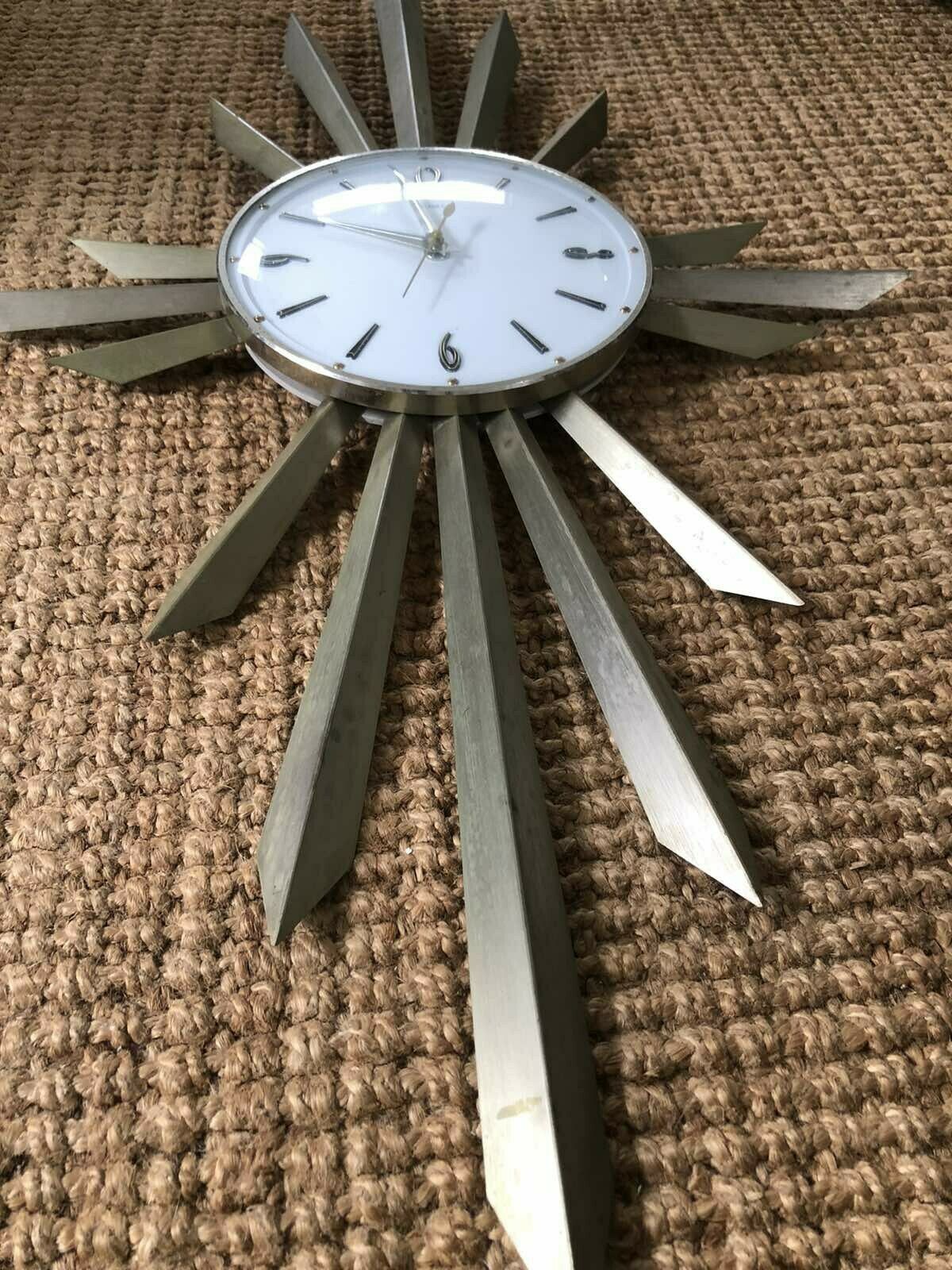 Metamec Vintage Starburst Clock