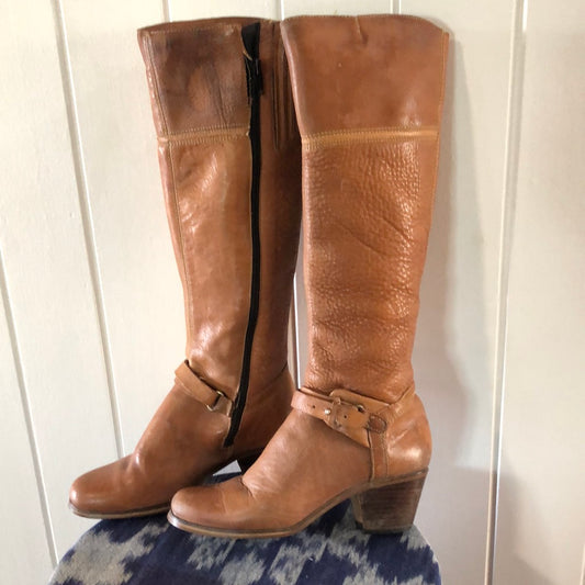 Ladies 1970’s leather boots UK 4