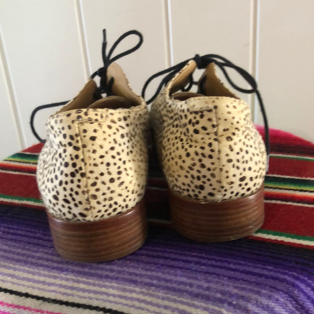 Ladies leather shoes 36