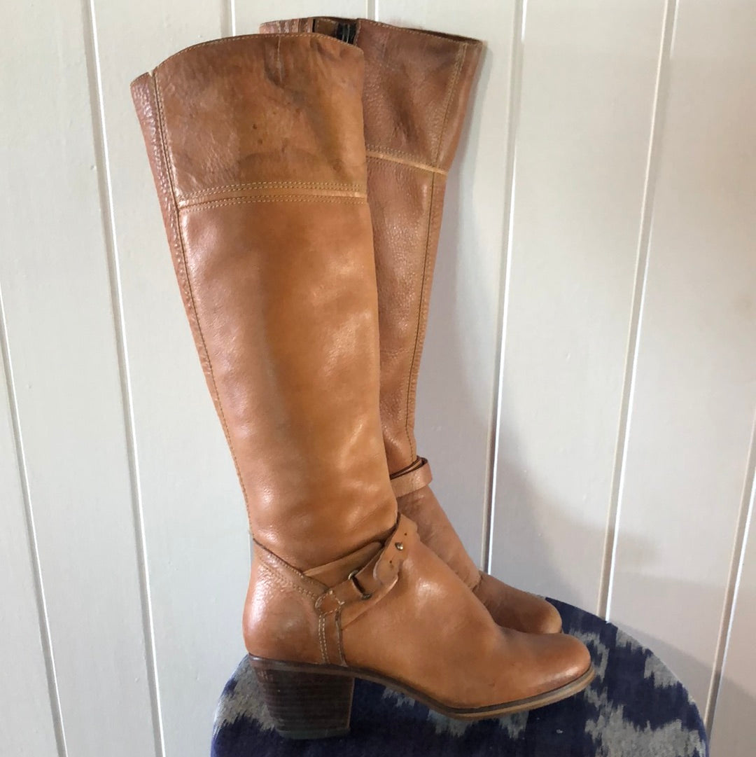 Ladies 1970’s leather boots UK 4