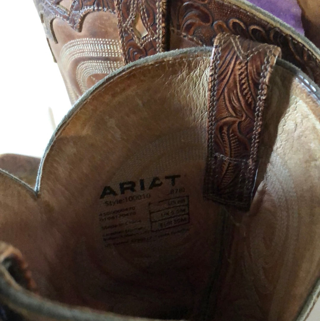 Ladies leather Ariat cowgirl boots uk5.5