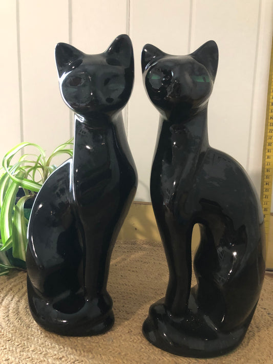 Cat figurines. Pair. Black