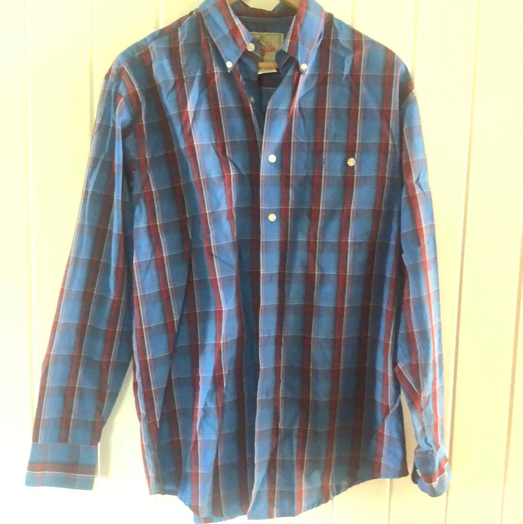 Men’s wrangler shirt M