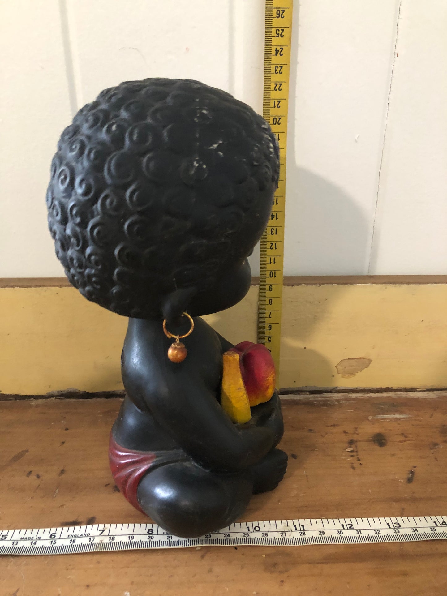 Bobble head figurine large. Black