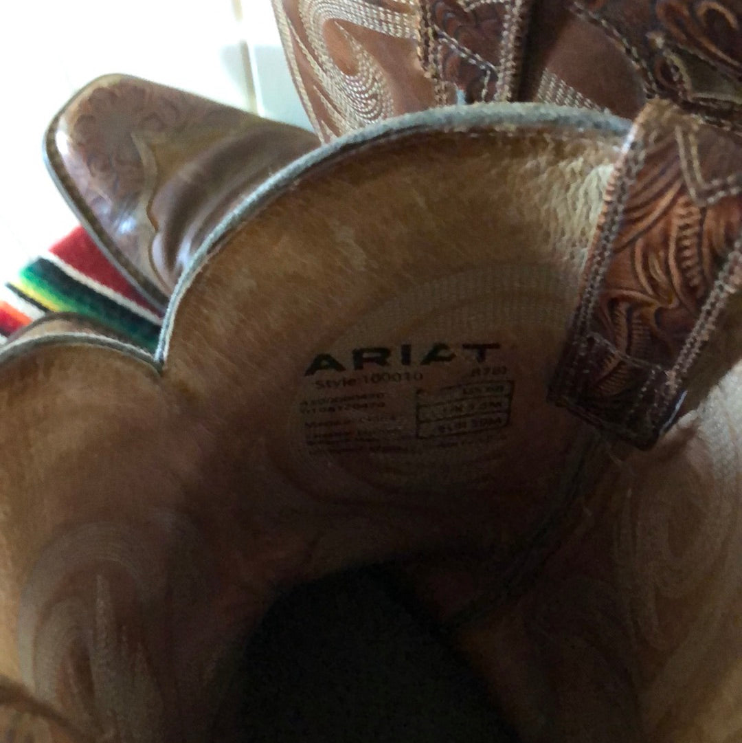 Ladies leather Ariat cowgirl boots uk5.5